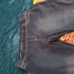 Avenue denim skinny blue jeans 18A